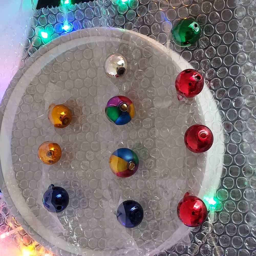 28pc Lot of Vintage Mini Christmas Tree Ornaments Blown Glass & Glass - Picture 5 of 6